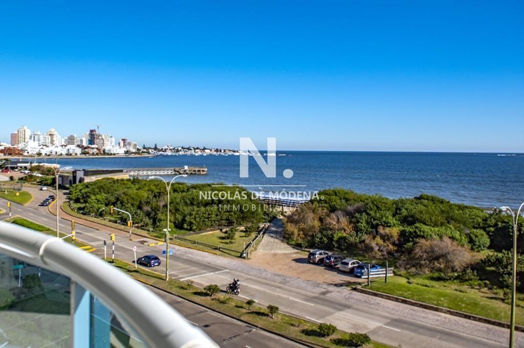 Espectacular departamento de 3 dormitorios + en