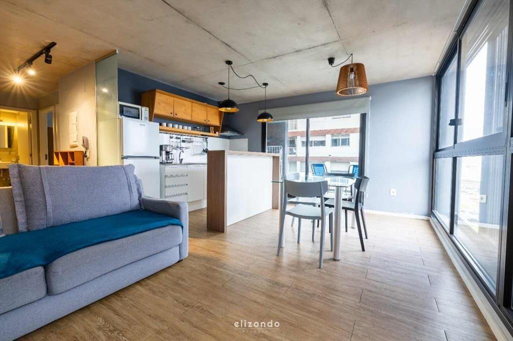 VENTA APARTAMENTO DOS DORMITORIOS Y GARAJE CENTRO