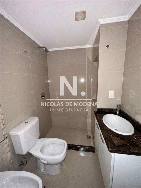 Moderno Apartamento de 2 dormitorios en Punta de