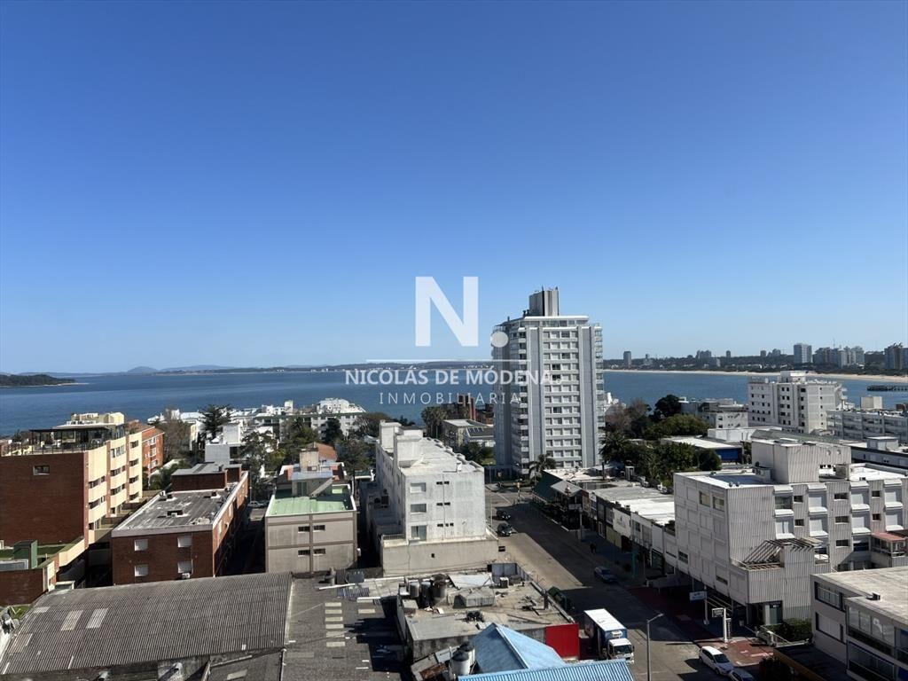 Venta de apartamento en Peninsula-Punta del Este.