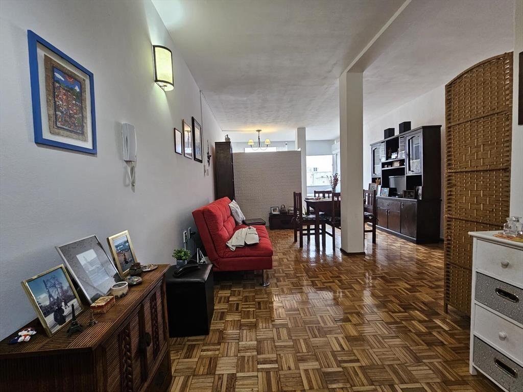 Venta de Monoambiente de 37 m². Centro (Gran ventanal haci
