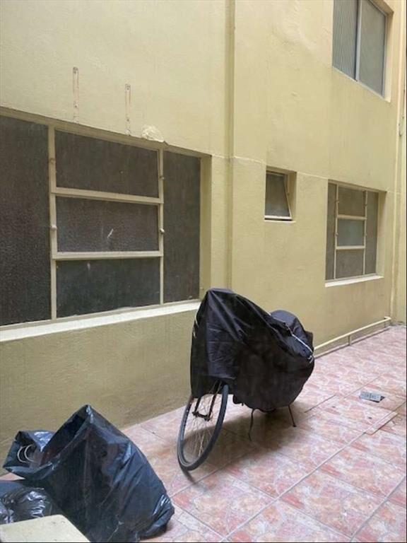 Ciudad vieja venta oficina 2 privados baño luminosa con ren