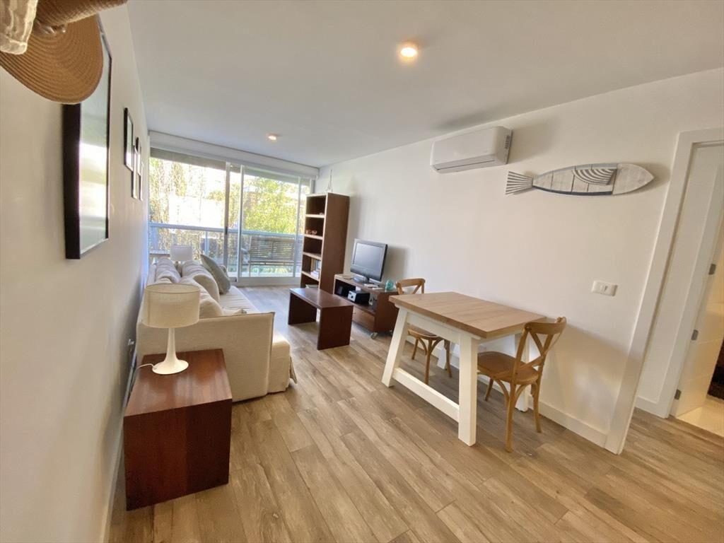 VENTA DE APARTAMENTO DE 1 DORMITORIO 1 BAÑO EN EDIFICIO LA