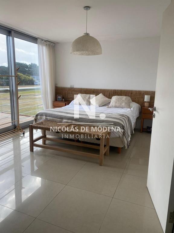 Alquiler temporal casa 3 dormitorios en Punta
