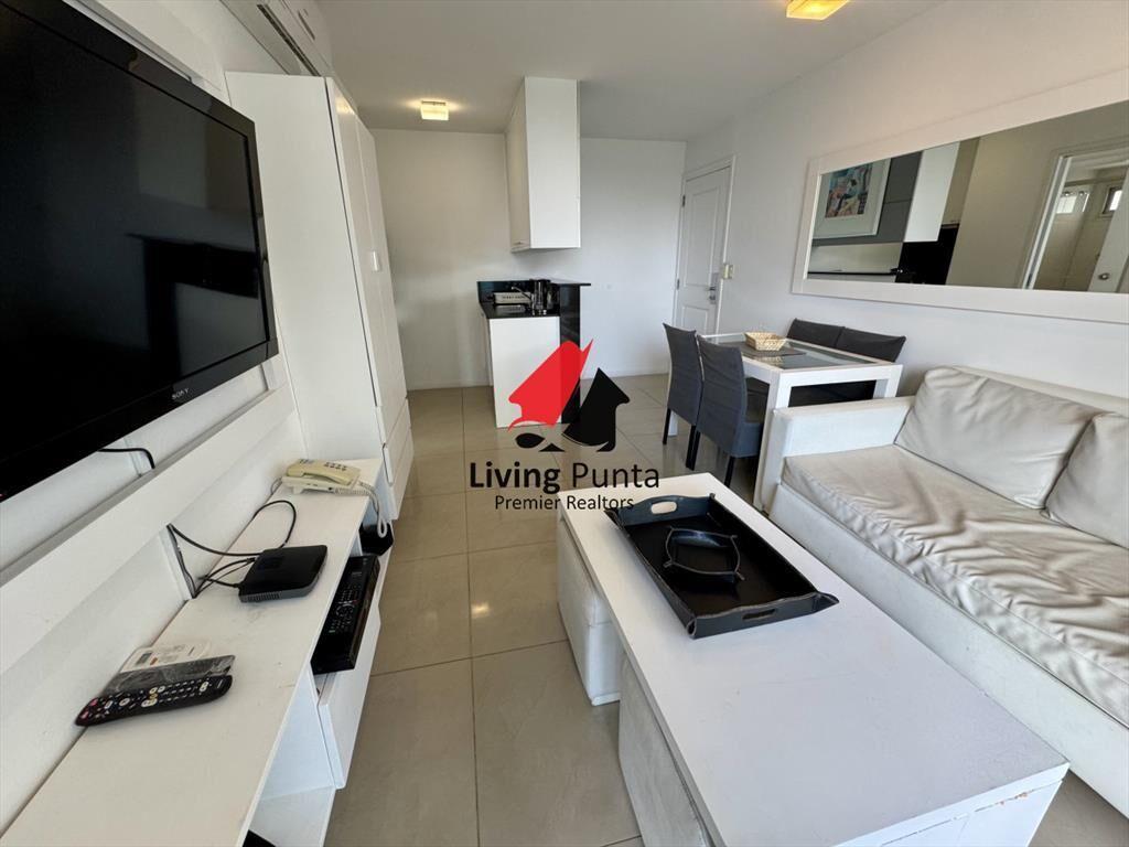 Moderno apartamento en venta a pasos del mar