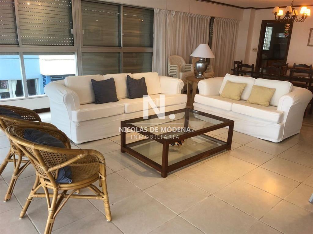 Hermoso departamento de 3 dormitorios frente al