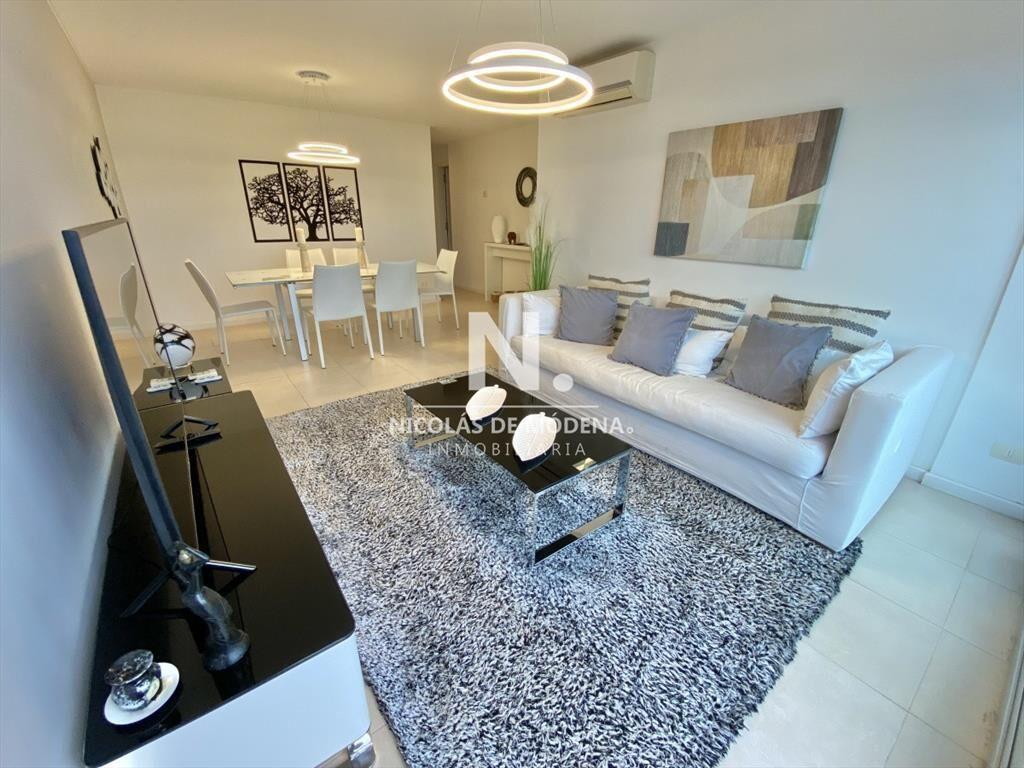 Vende departamento de 3 dormitorios y excelentes
