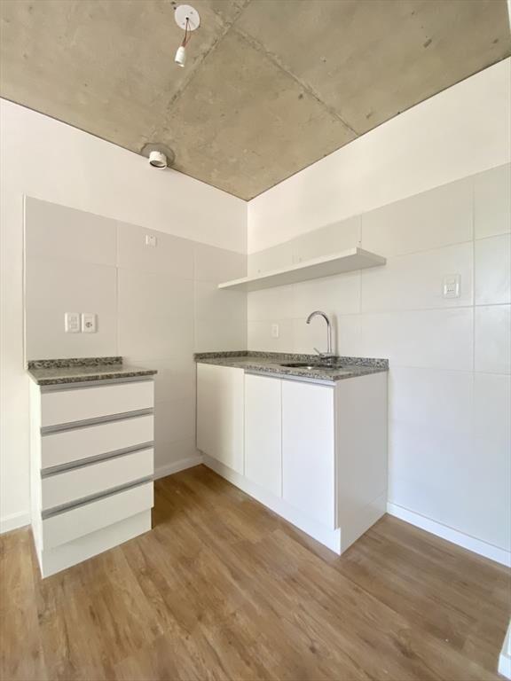 Venta apartamento con renta 1 dormitorio en La Comercial