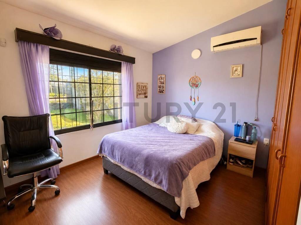 Casa en venta en Solymar sur | 5 dormitorios | piscina | ...