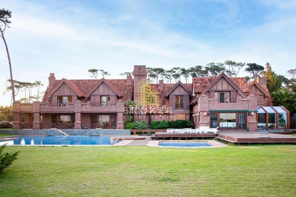 Venta MansiÃ³n frente al mar en Punta Del Este
