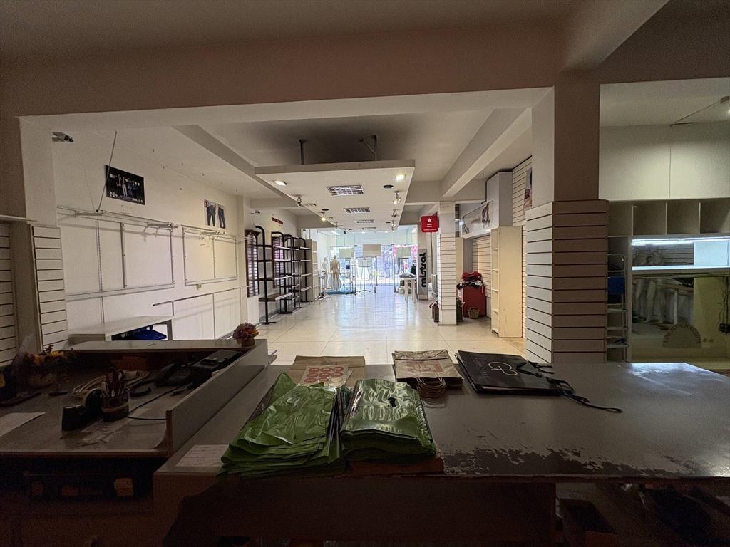 Alquiler Local comercial en centro comercial de Pando 400 m2