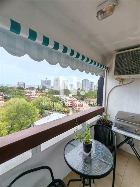 Departamento de 2 dormitorios en venta en Punta