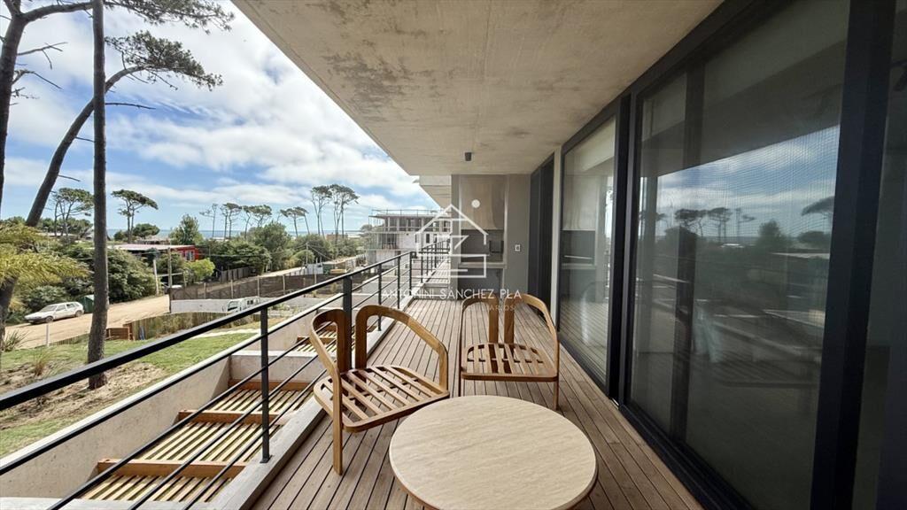 VENTA APARTAMENTO 3 DORMITORIOS JOSE IGNACIO A