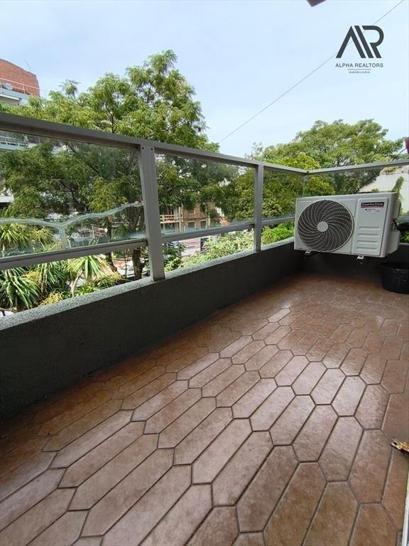 Apartamento en venta c/ cochera en Malvin