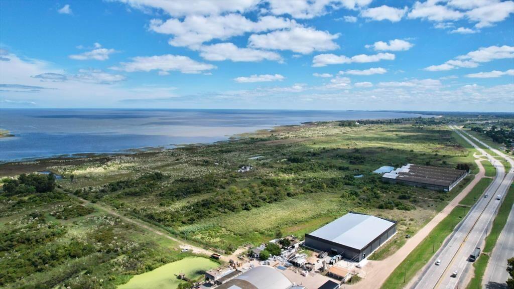Terreno en venta sobre Ruta 1