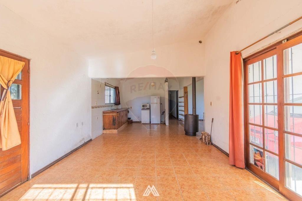 Venta de campo 3,5Ha. sobre Ruta 87 con dos casas.