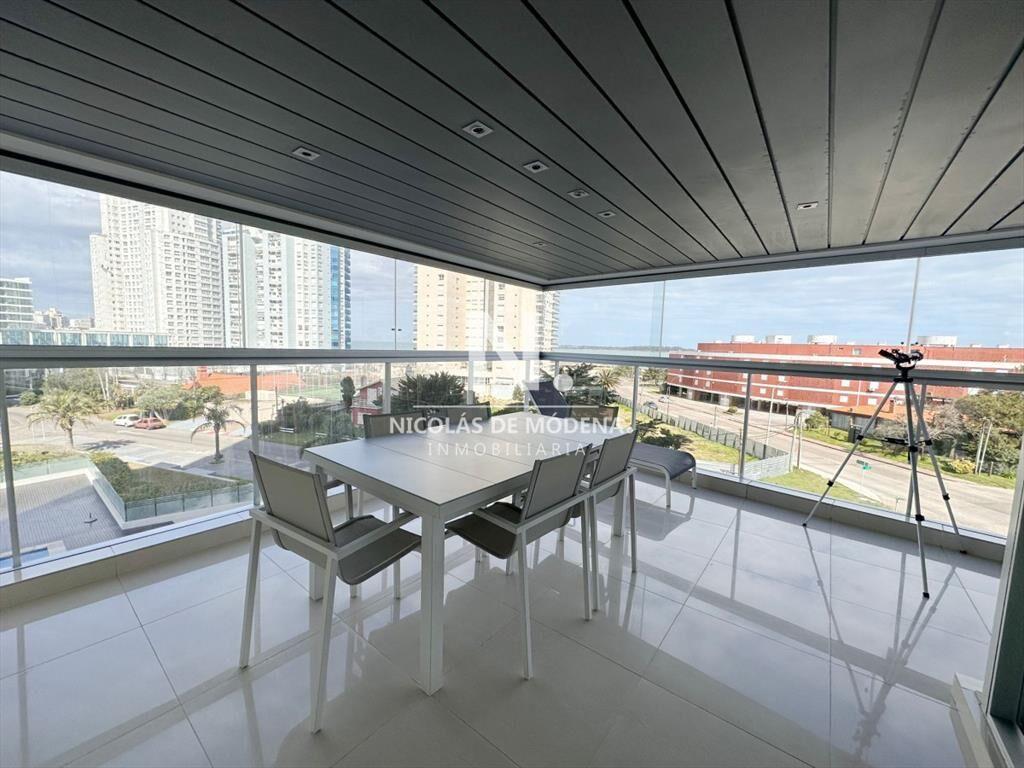 Departamento en venta de 3 dormitorios en Miami