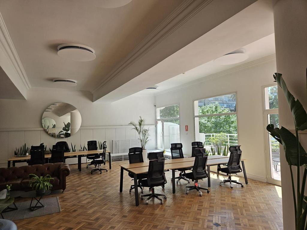 Plaza Gomensoro, única planta llana de 500 m2 + terraza de