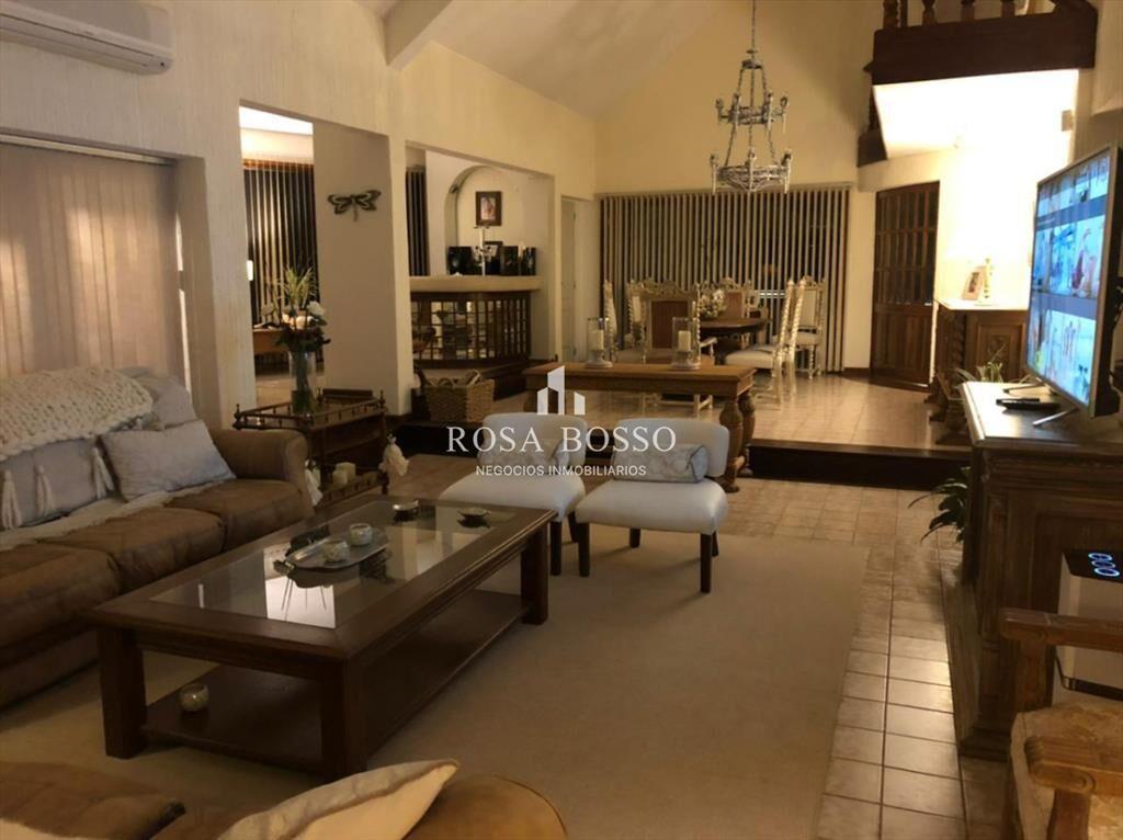 casa en excelente lugar