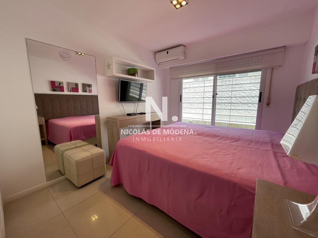 En venta apartamento en Peninsula de 3
