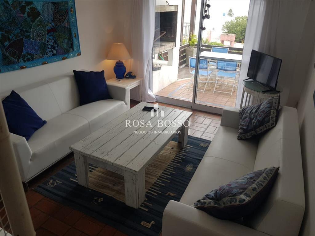 Apartamento en Alquiler de 2 dormitorios, La Barra, Uruguay