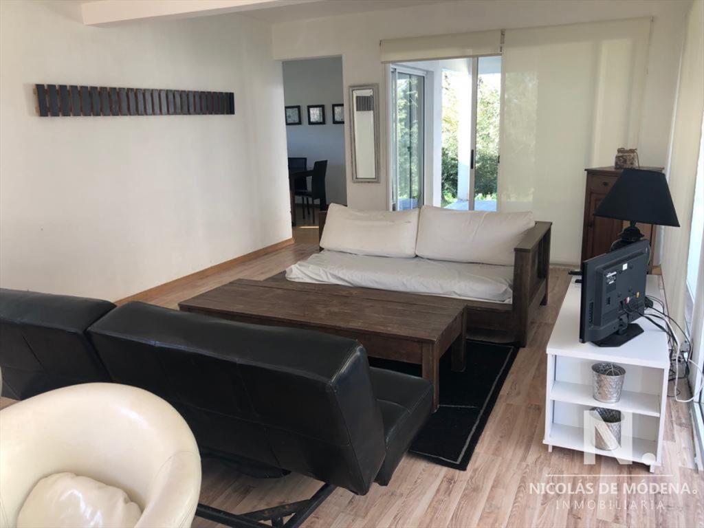 Casa estilo minimalista en Altos de Punta Piedras