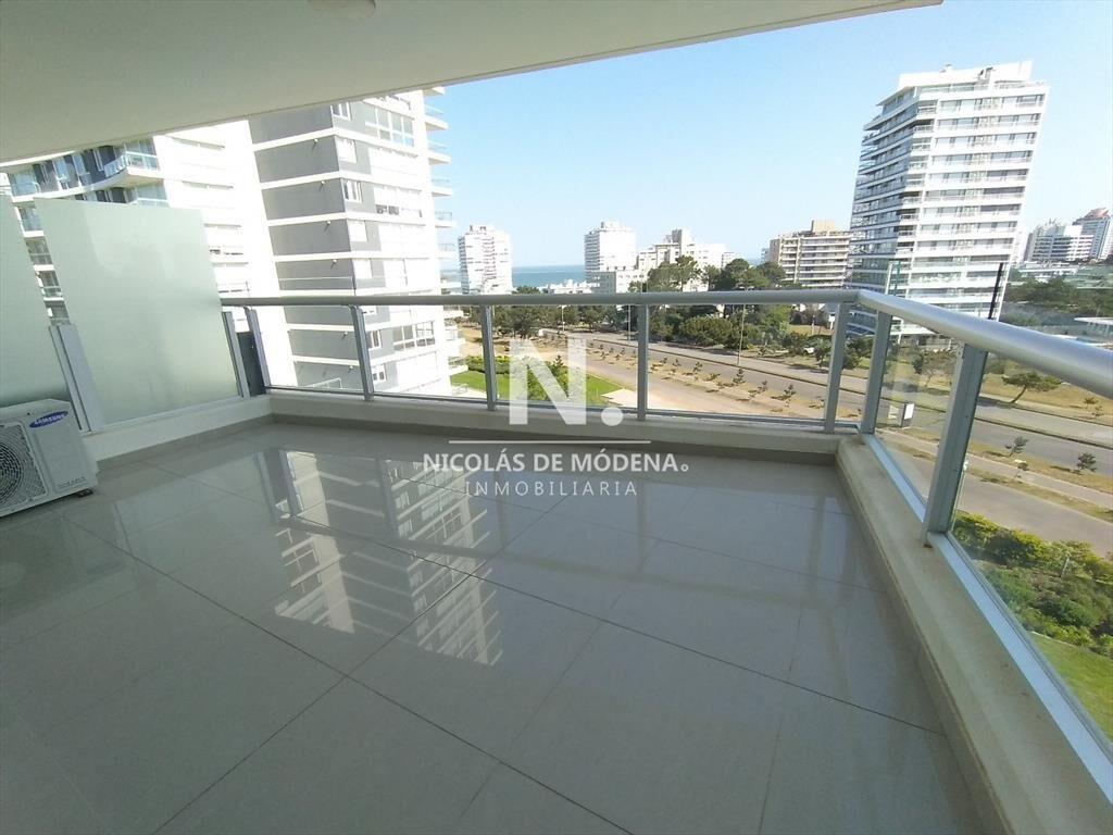 Apartamento en zona de Roosvelt de 3 dormitorios