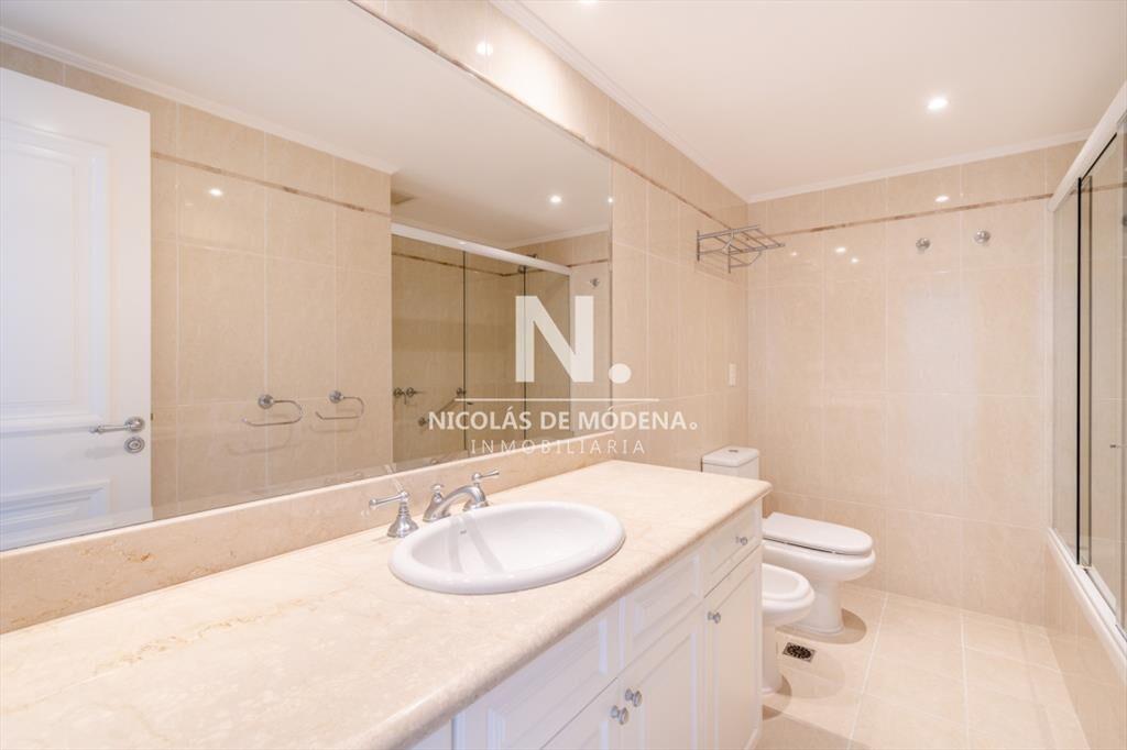 Apartamento en venta de 3 dormitorios en Punta