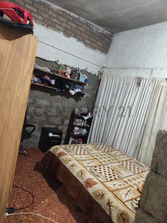 2 Casas,700 m2 , 2 D, parillero, a 5 de la playa, SANTA L...