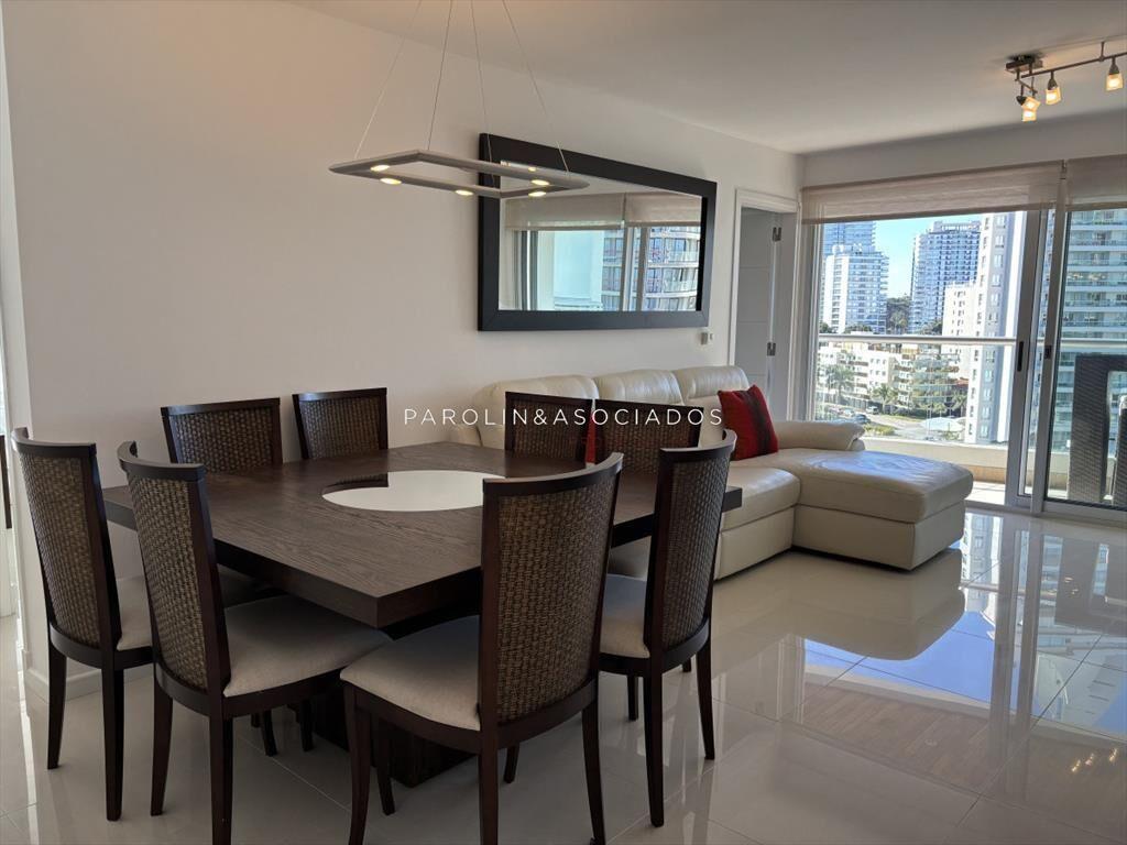 Apartamento en venta en Icon Tower, Punta del
