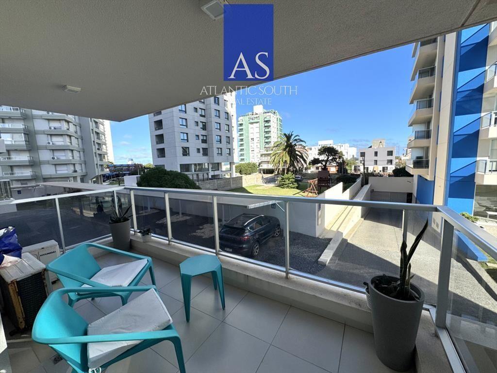 Apartamento de 2 dormitorios en Torre con