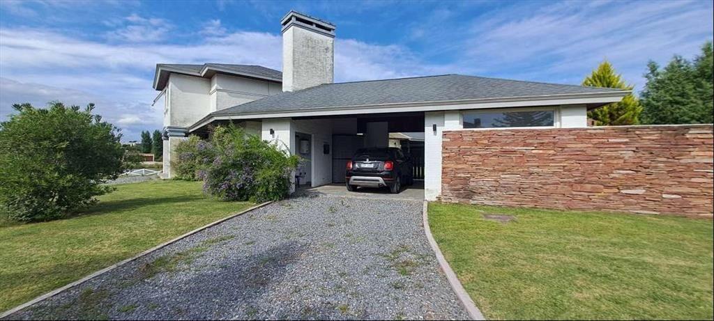 Venta Gran Residencia Colinas de Carrasco Vista al Lago 3 d