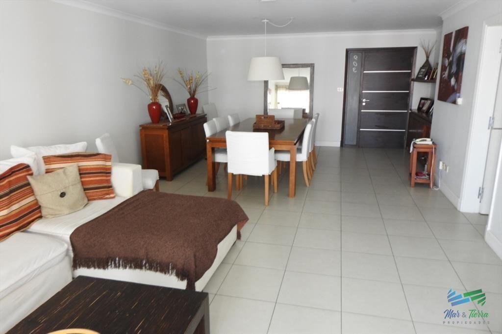 En venta apartamento 3 dormtirorios con propio,