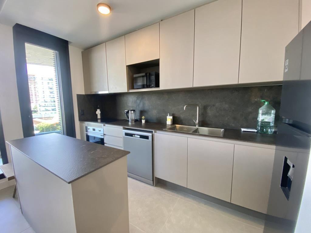 VENTA DE APARTAMENTO DE 2 DORMITORIOS -EDIFICIO WAVE BRAVA