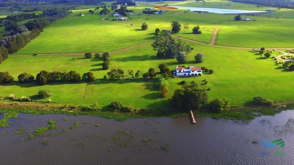 Venta de gran terreno en Laguna de los Cisnes