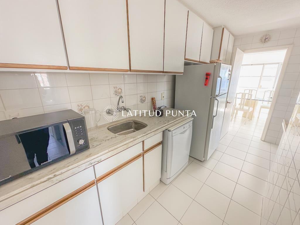 Apartamento en Peninsula, 3 dormitorios y