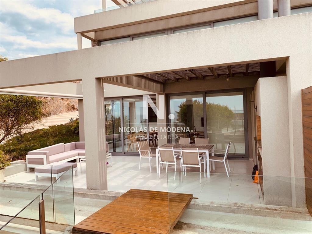 Hermoso Departamento en venta, Punta Ballena.