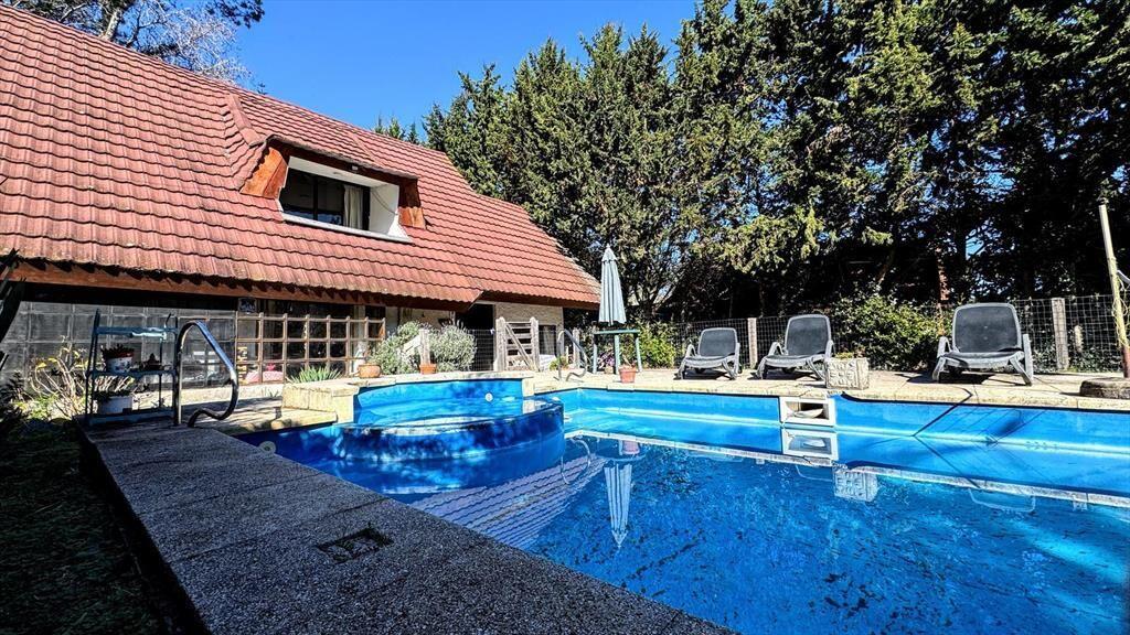 Vendo casa 3 dormitorios Punta del Este zona Colegios Marly