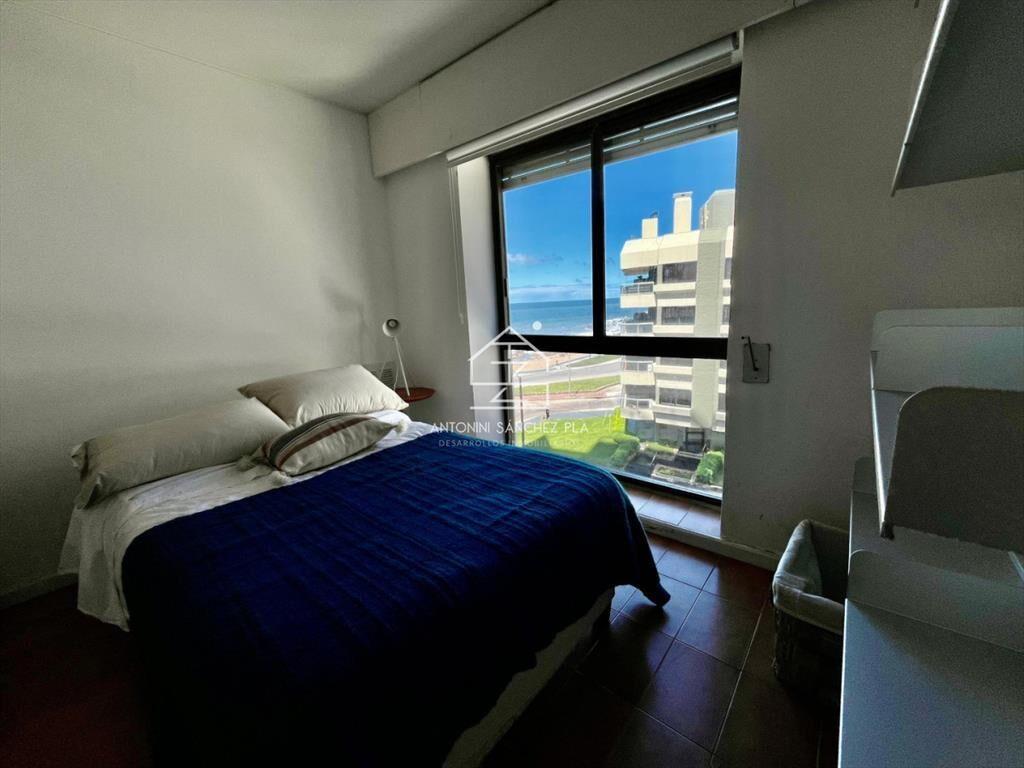 VENTA APARTAMENTO 4 DORMITORIOS PUNTA DEL ESTE