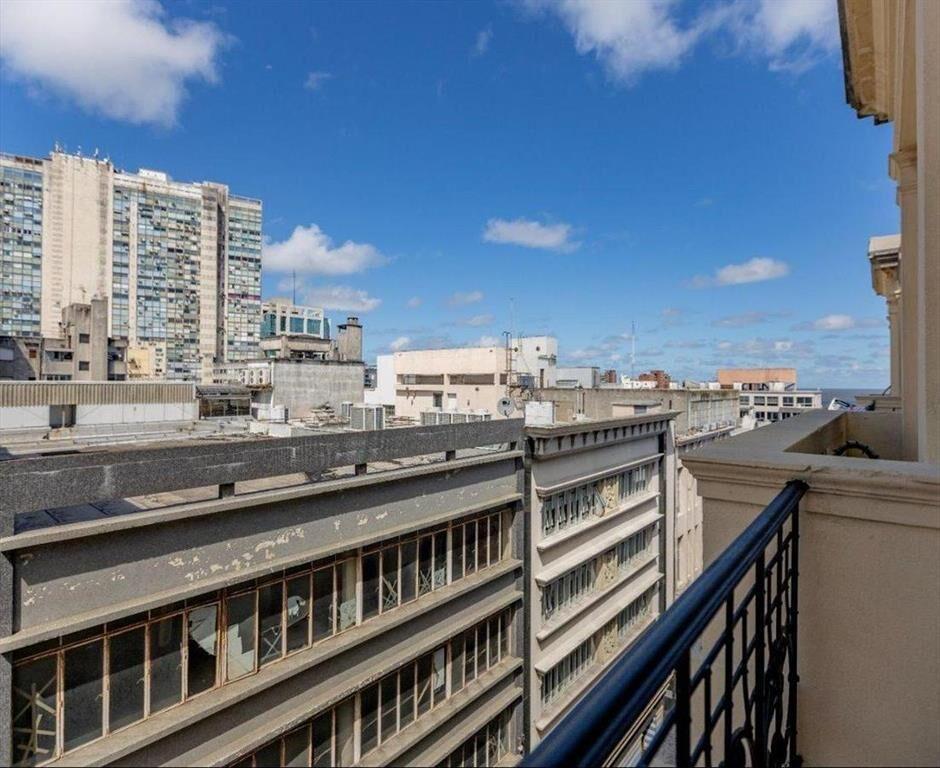 Venta de Apartamento Loft 1 Dormitorio En Ciudad Vieja