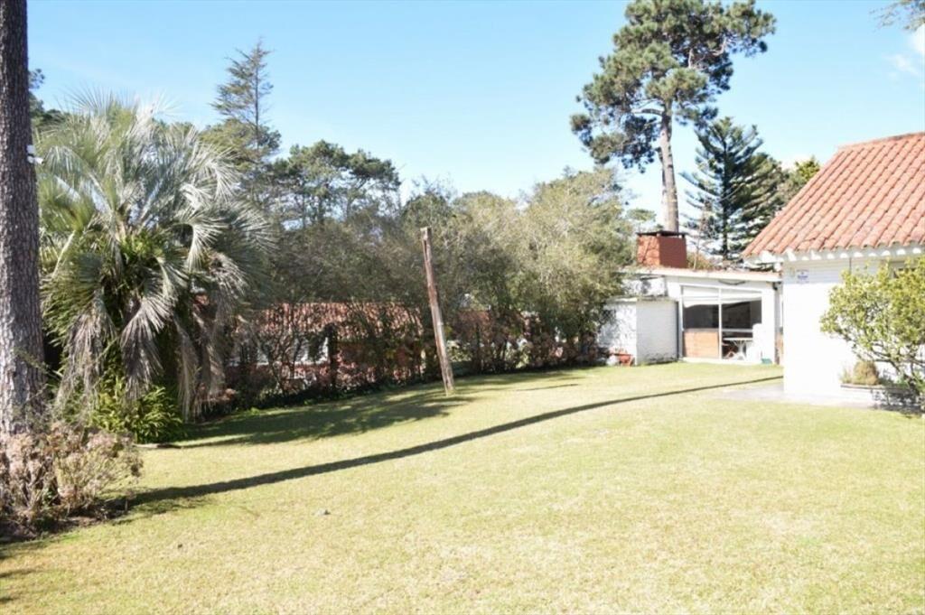 PRECIOSA CASA EN ZONA RESIDENCIAL
