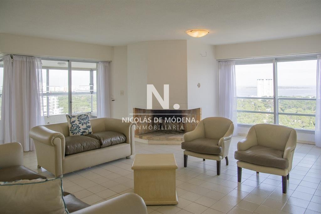 Departamento en venta de 3 dormitorios con vista