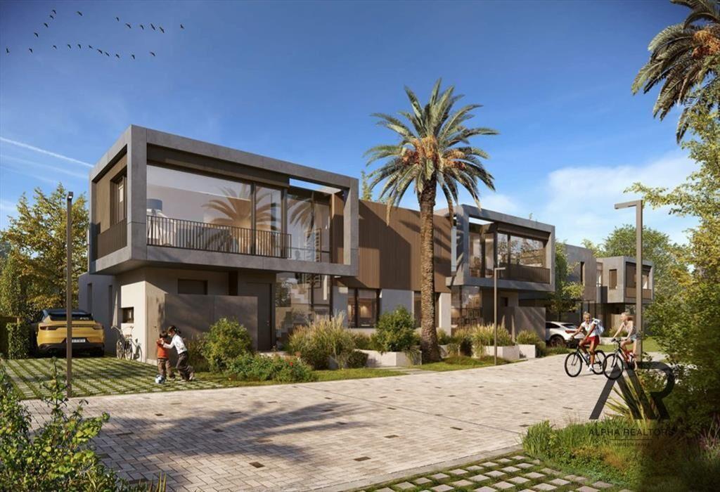 Casa duplex en venta de 4 dormitorios en Carrasco Norte