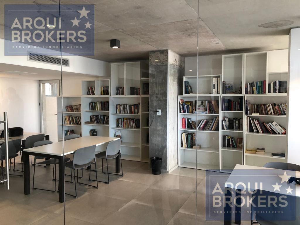 Apartamento de 3 dormitorios en venta en Malvín