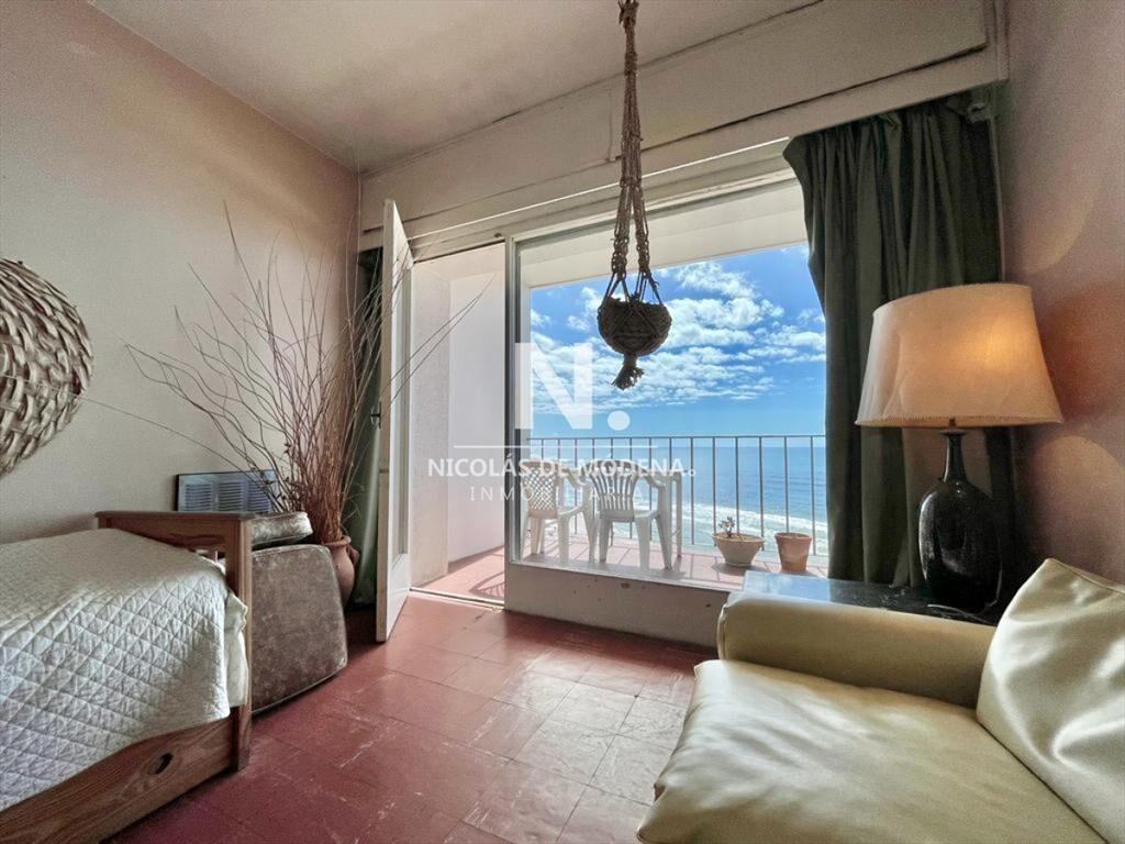 Apartamento de un dormitorio en venta en Punta