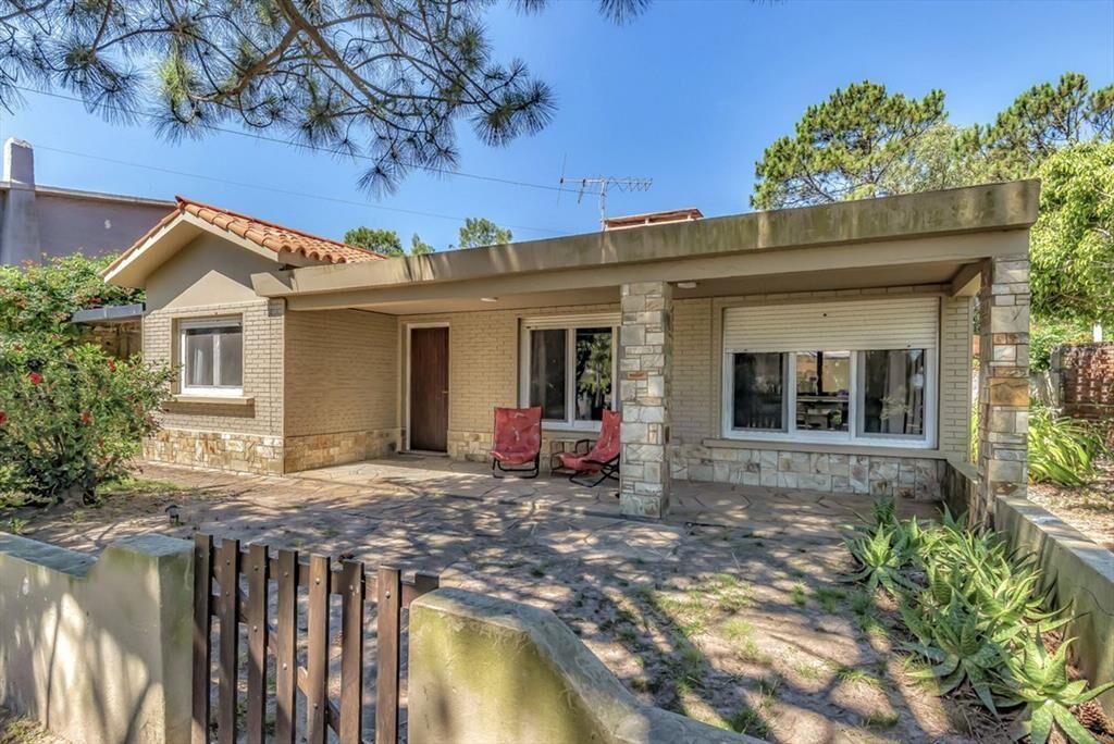 Se vende casa a 1 cuadra del mar Playa Grande