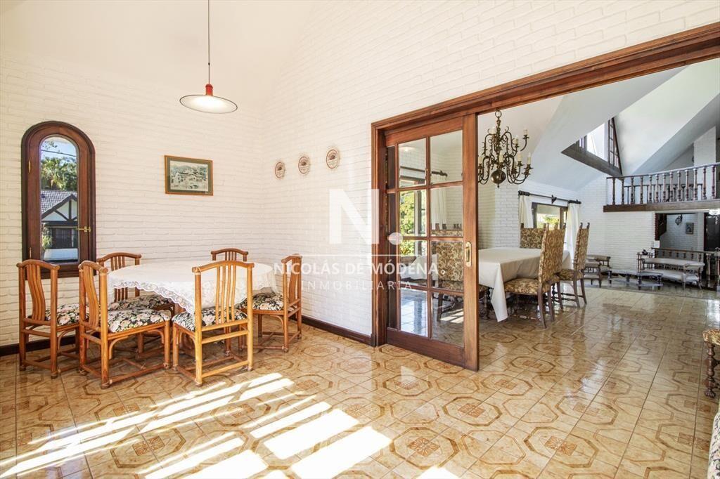 Venta de casa de 4 dormitorios mÃ¡s dependencia y