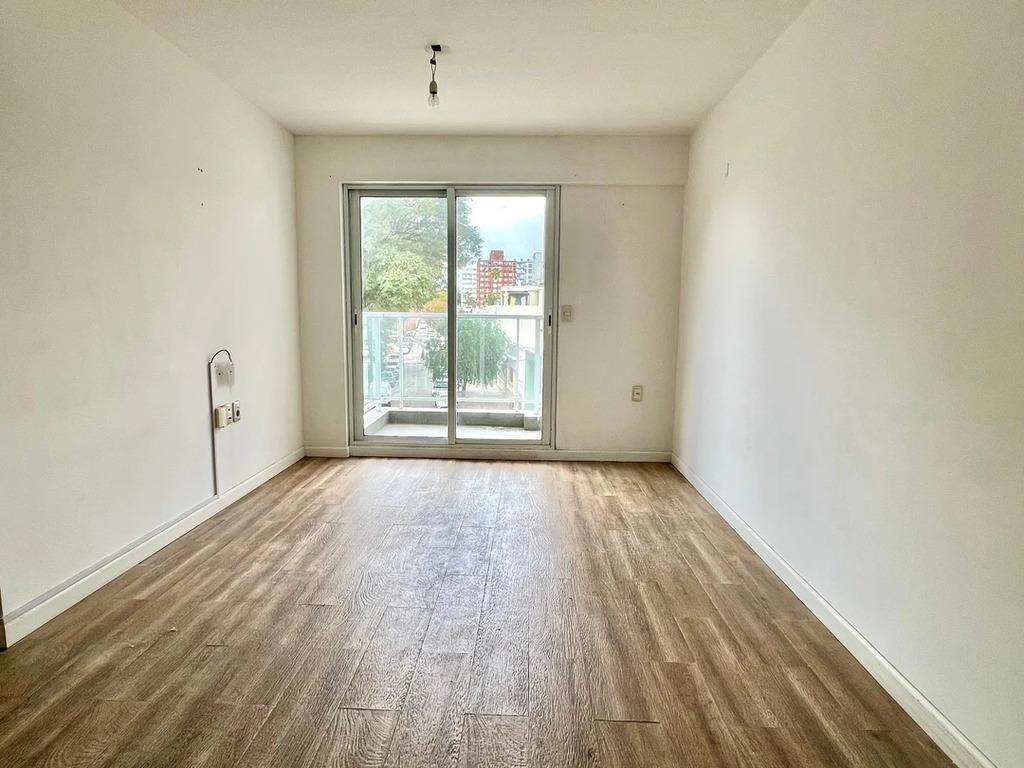 Alquiler de apartamento de 2 dormitorios al Frente en La Bla
