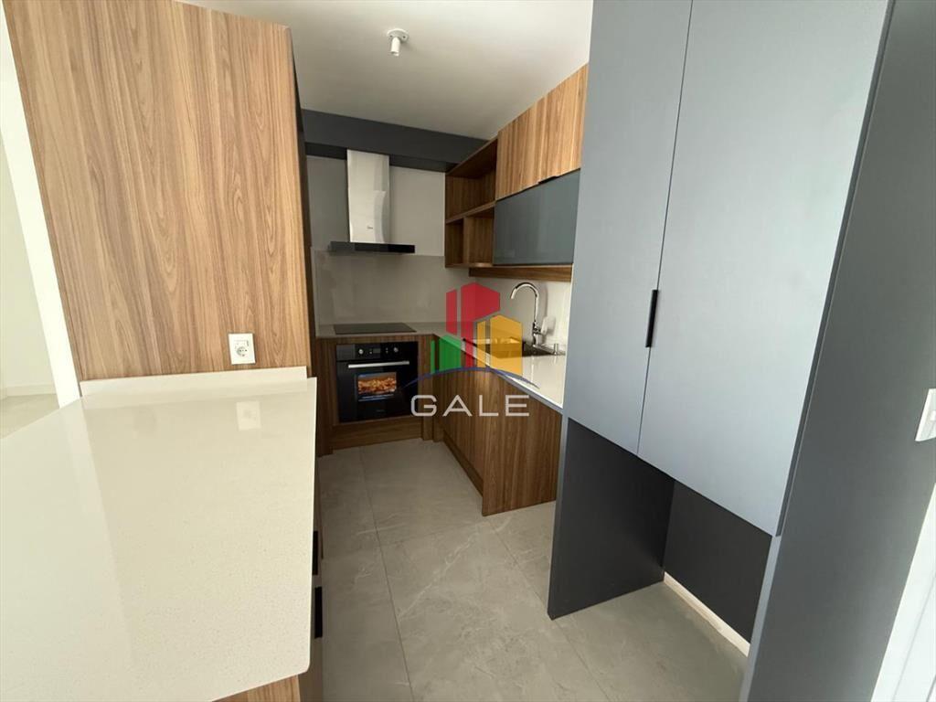 Vende apartamento de 1 dormitorio y medio en Punta del Este