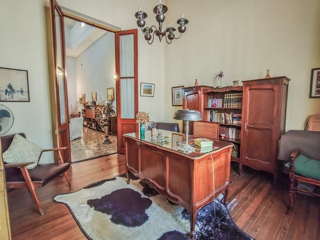 GRAN CASA EN VENTA – CENTRO DE PAYSANDU